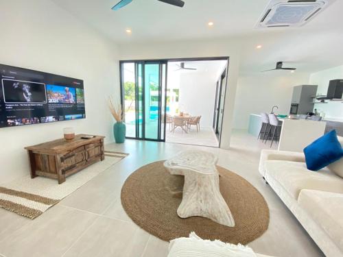 Bophut Villa | MANEE Jasmine Pool Villa, Bangrak, Bo Phut, Fisherman's Village