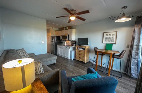 Crescent Beach Condo | 110 Sunny Crescent Beach Oceanfront Apartments!