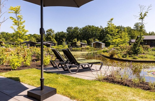 Veldhoven Ski Chalet | Beautiful chalet with a bath tub
