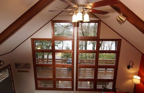 Lake Harmony House | CREATE MEMORIES & RELAX AT THE BEAUTIFUL LAKE ESCAPE AT LAKE HARMONY !