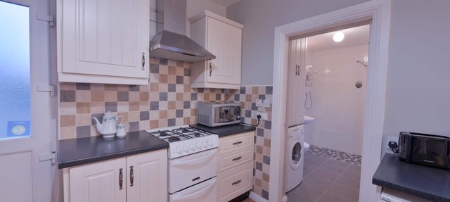 10mindrivecliffsofmoher-cozy2br-parking-wifi in Lahinch