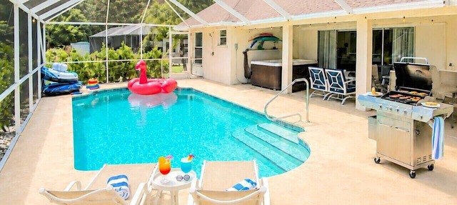 2.6 Mi to Beach! Waterfront Home + Pool & Spa in Venice