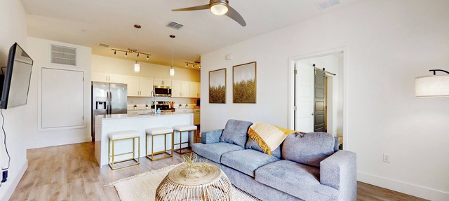 2 Mi to UF Campus! Dog-Friendly Condo w/Pool in Gainesville