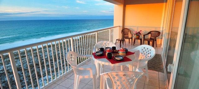 Absolute Gulf-Front 2BR/2BA;Huge Balcony;Stunning unobstructed Oceanfront Views in Navarre