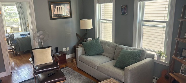 Charming 2-bedroom condo with WiFi, AC in fabulous historic Charlestown in Boston