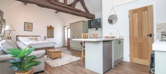 Charming Warwickshire Studio in Wootton Wawen