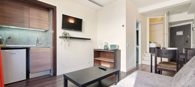 Comfort and functionality right next to the Retiro Park in Madrid