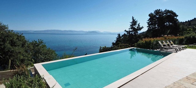 Contemporary Seafront Villa, A/C, Private Pool, Amazing Views - Walking Distance to Beach & Tavernas in Boukari