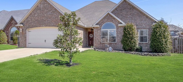 Harmon Haven Home-King size bed in Bentonville