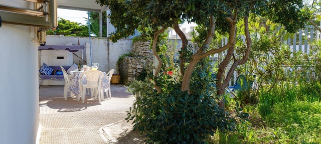 Holiday Accommodation "Villa Scirocco" near the Beach in Torre Specchia