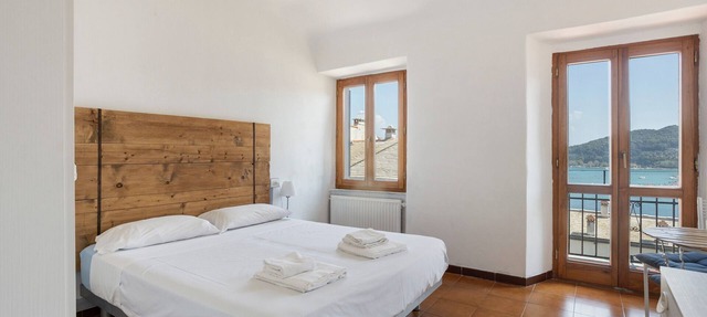 Holiday Home 'La ca Bela' with Sea View, Garden and Wi-Fi in portovenere la spezia