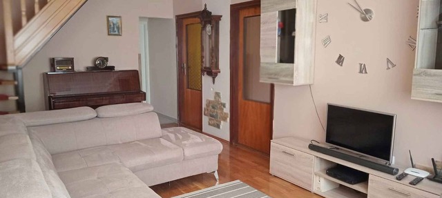 Holiday home with Internet access and barbecue in Balatonkeresztúr