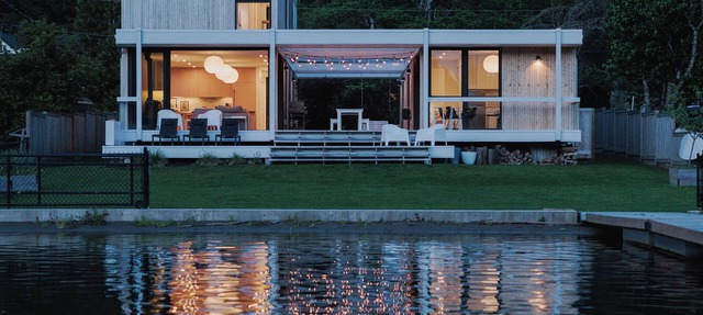 Kawkawa Lakefront | Private Dock + Sauna in Hope