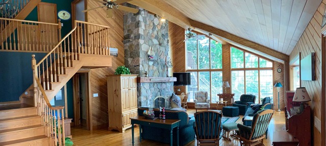 LONG POINT - DOCKSIDE HAVEN sleeps 12-15 dock kayaks beach, Unique Multi-family cottage in a quiet . in Long Point