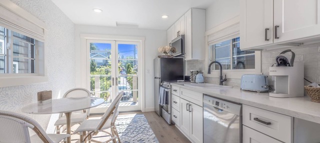 Magnolia Cottage near West Seattle's Alki Beach in Seattle