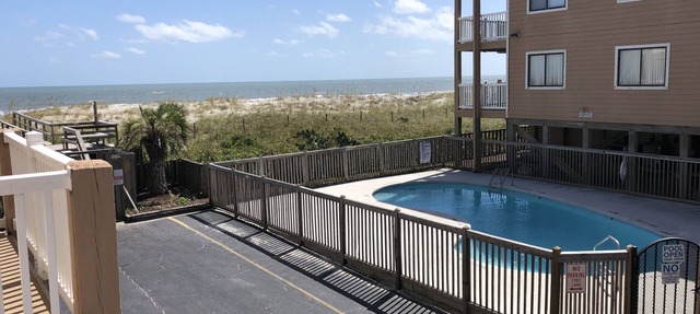 Memories start where the sand ends & the ocean begins! Ocean views, Pool & WIFI in Carolina Beach