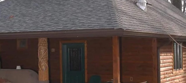 Mill Creek Cabins-Beautiful Secluded Luxury Cabins. Location Location Location in Lansing