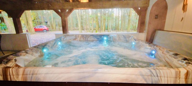 Mt. Maplewood Split Lodge in Pocono Summit