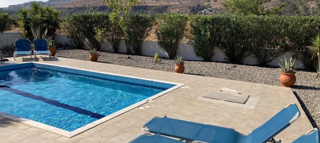 Nineteen 5* reviews. Book 2025 now in Lardos