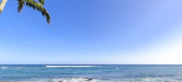 OCEANFRONT Ground Floor 2bd/2ba Unit with Amazing Ocean Views & A/C in Koloa