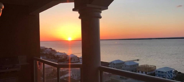 PensacolaBeachLuxuryCondoRental~1206T5~NauticalBrees~StunningSunsetsWillSleep10! in Pensacola Beach