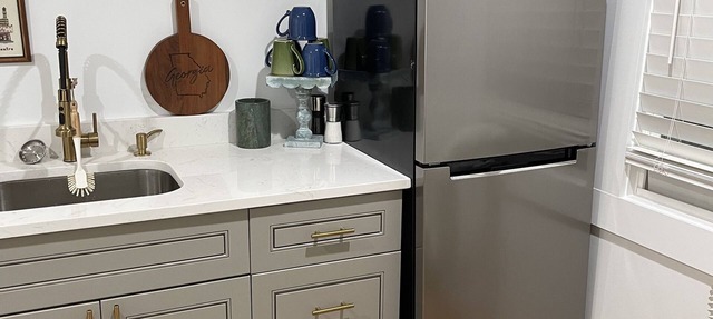 Pet-friendly City Cottage near Ponce City Market and Piedmont Park in Atlanta