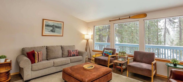 Pet-Friendly Riverfront Home w/Deck in Bend