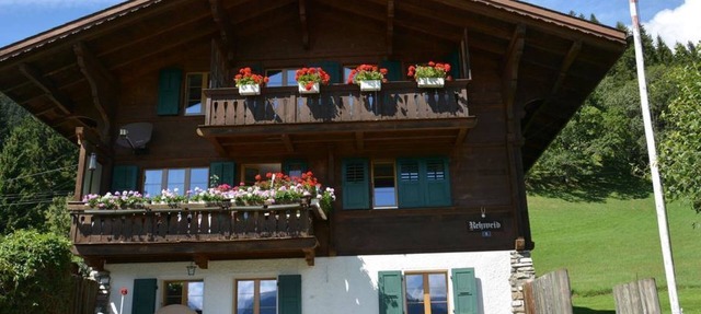 Rehweid (2. Stock) by Interhome in Saanen