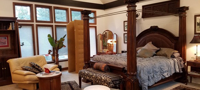 River Rock Room at Muse House: Secluded Luxury in horse country. in Willow Street