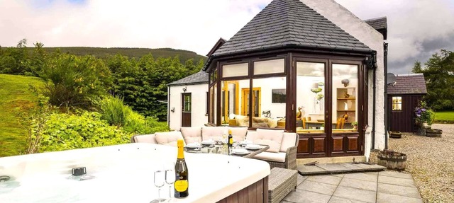 Rowan Cottage - Retreat Group in Aviemore