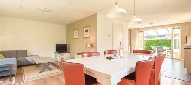 Rustic and spacious vacation home on a small vacation park in the middle of Drenthe in Schoonloo