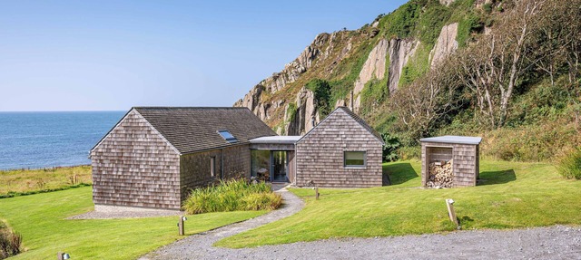 Shingle Lodge – Accessible, Luxury Self-Catering Coastal Lodge Near the Beach in Portpatrick