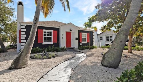 Spacious 3br 2ba Cottage Steps to Water & Downtown in Lake Worth
