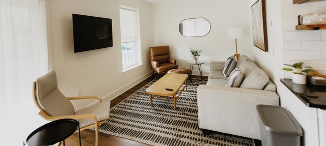 Suites on Main - Unit 4 in Dalton