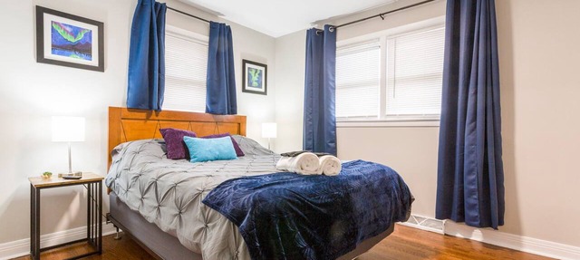 The Comfy King Ranch - Enjoyable 3-bedroom house with AC in charming Worth! in Worth