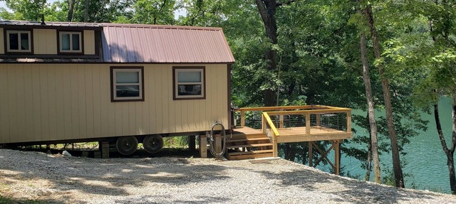 Tiny Cabin-Lakefront Perfect Escape for 1 or 2 Guests; King Size Bed in Loft. in Garfield