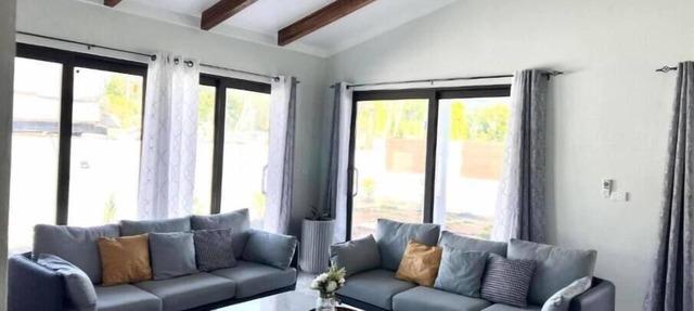 Tropical Garden Retreat in Valele, Ba - 2 Bedroom, 2 Bath Villa in Ba