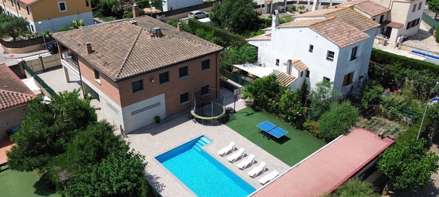 Two in one - Private pool and airco in Torroella de Montgri