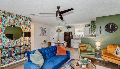 Upgraded Midcentury 3 BDR Home Downtown Pensacola in Pensacola
