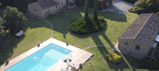 Vacation apartments in the countryside near Cortona in Cortona