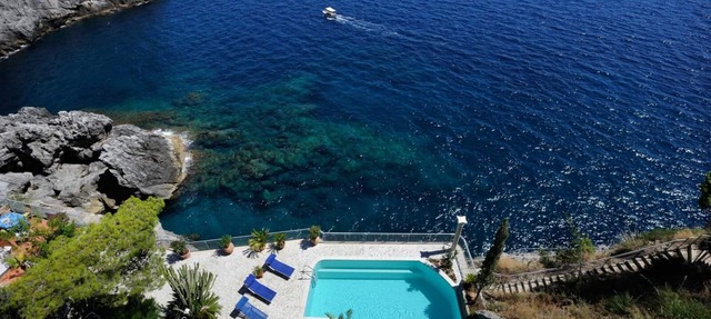 Villa Azzurra with private pool and access to the sea 4 guests in CONCA DEI MARINI