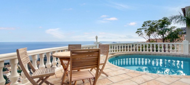 Villa 'Costa Blanca' with Sea View, Wi-Fi and Air Conditioning in Benitachell