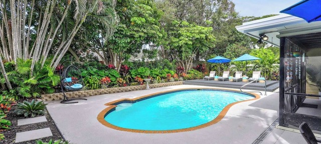 VILLA PARADISO | PRIVATE HEATED POOL | BEACHES | PGA | WATERPARK | ROGER DEAN in Palm Beach Gardens