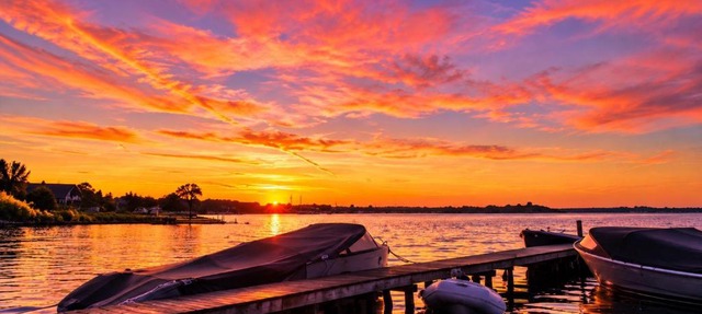 Woonboot De Witte loosdrechtse plassen in Loosdrecht