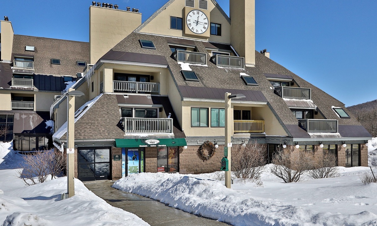 Killington Condo | Mt Green 2BR/2BA Condo: Close to Resort and Skiing. 3B7