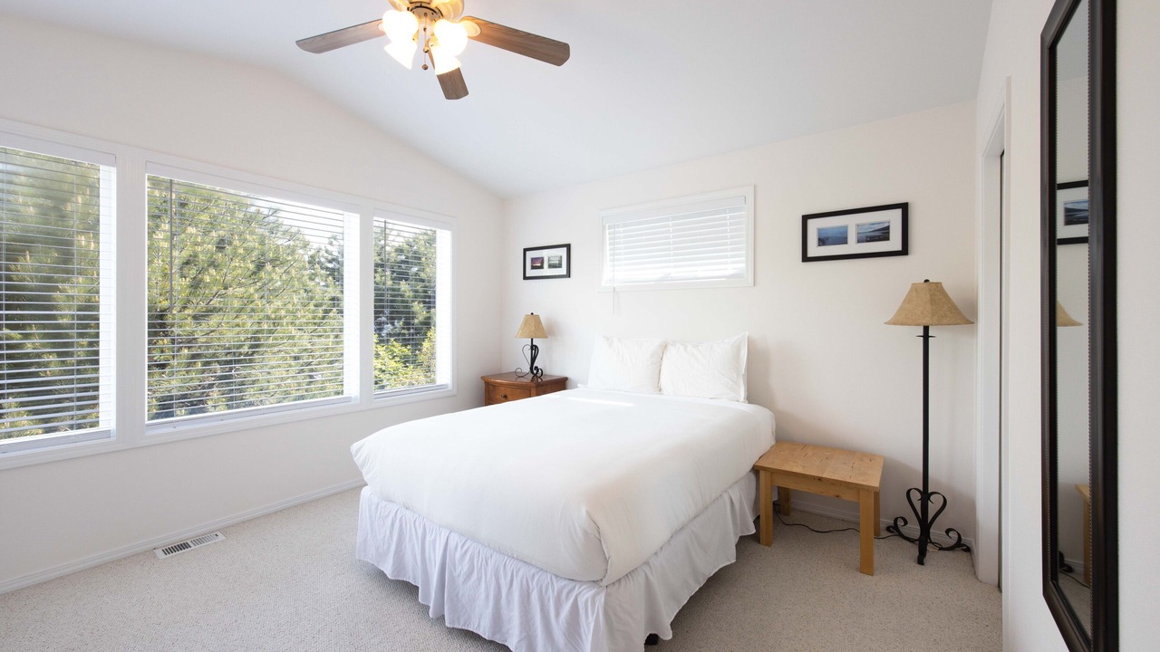 Photo of Bedroom in Hood River