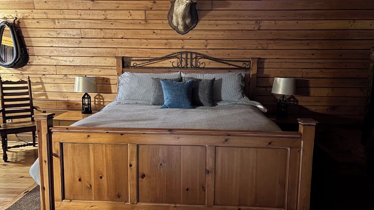 Photo of Bedroom in Garfield