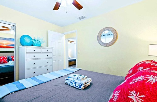 Palm Beach Gardens House | VILLA TROPICANA | FREE HEATED POOL | BEACHES | PGA | WATERPARK | ROGER DEAN