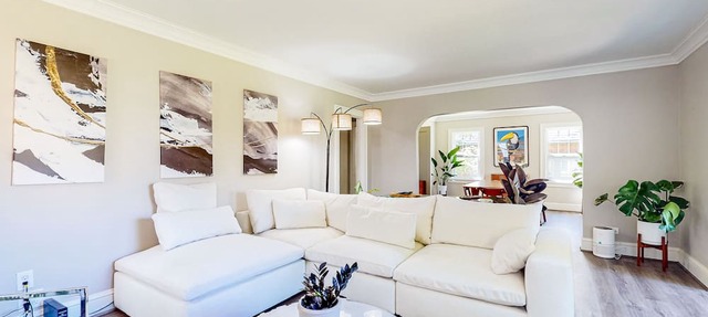 Dog-friendly home in prime SE Portland location - walk to Division/Hawthorne in Portland