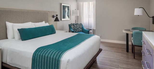 Delray Sands Resort in Highland Beach